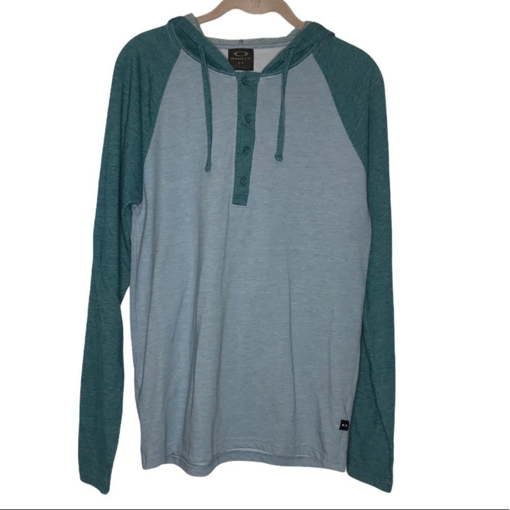 Oakley Mens Small Hooded Long Sleeve T-Shirt